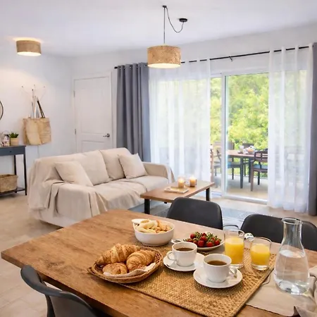 Holiday home Hauzify I Casa B